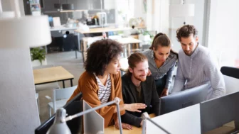 Cómo retener empleados clave con programas de incentivos