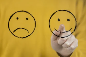 Cómo el análisis de texto puede descubrir el "por qué" detrás de NPS